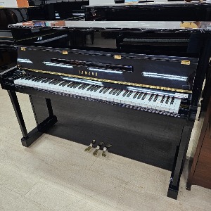 야마하 YAMAHA 중고 피아노 M112T